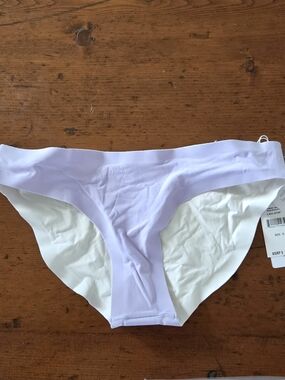 Pilyq Luxury Reversable Seamless Lavender Bikini Bottoms, Brand New, Size US S
